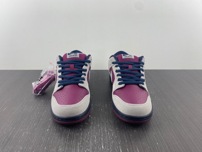 Nike SB Dunk Low Atmosphere Grey True Berry BQ6817-001