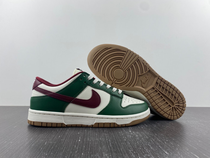 Nike Dunk Low "Gorge Green" FB7160-161