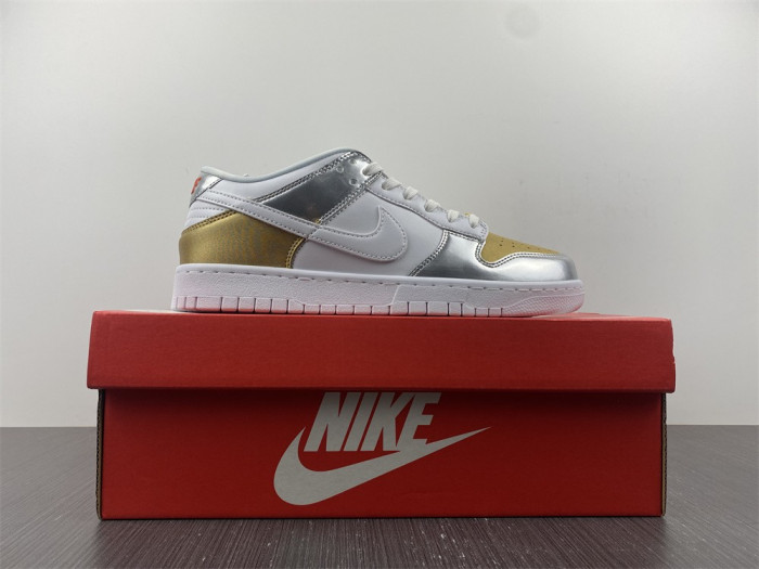 Nike Dunk Low Heirloom (W) - DH4403-700