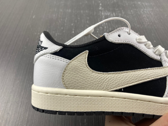 TRAVIS SCOTT X AIR JORDAN 1 LOW OG
