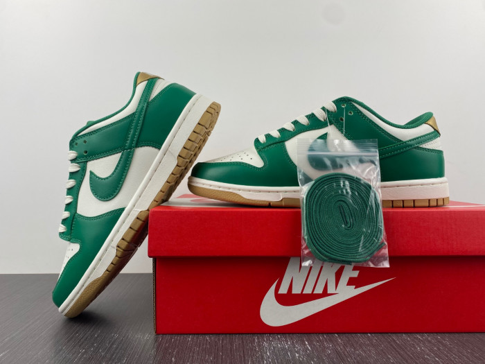 Nike Dunk Low Gold Green FB7173-131