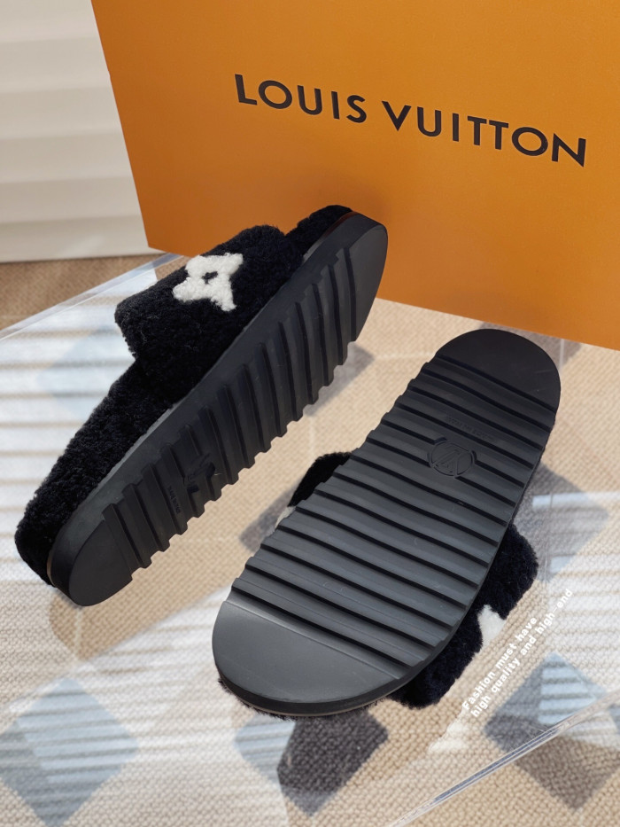 LO1_VTS SANDALS