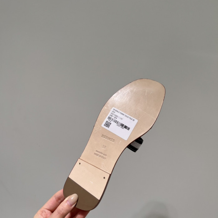 H**mes sandals