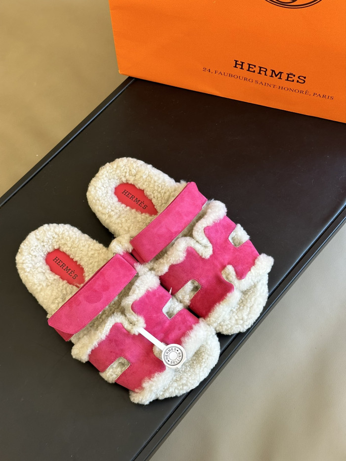 H**mes sandals