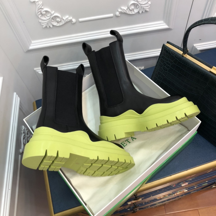botteg*Ve*ne*ta boots women + men
