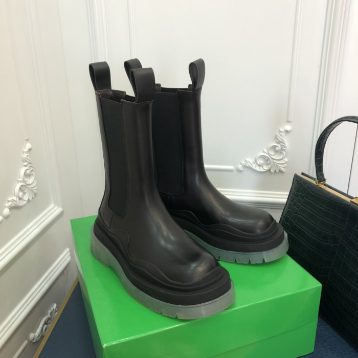 botteg*Ve*ne*ta boots women + men