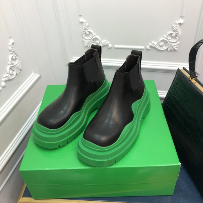 botteg*Ve*ne*ta boots women + men