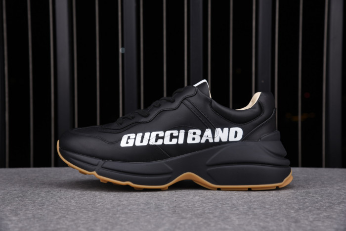 G*u*i sneaker
