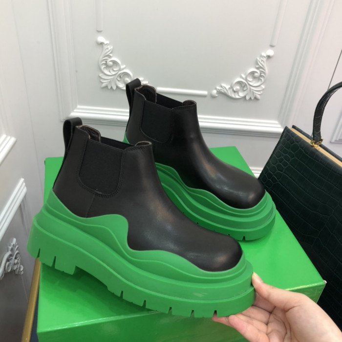 botteg*Ve*ne*ta boots women + men