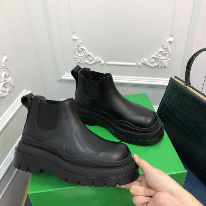 botteg*Ve*ne*ta boots women + men