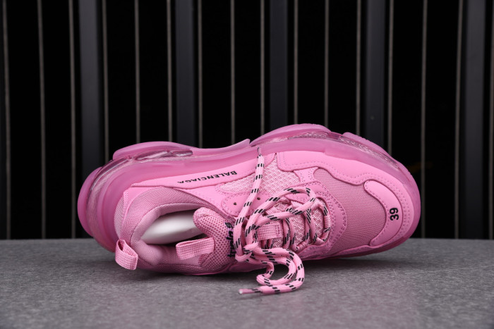 BLCG SNEAKER TRIPLE.S.