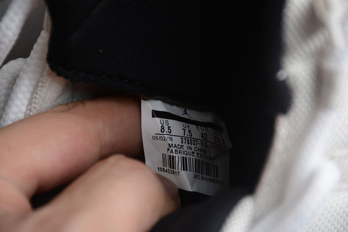 Air Jordan 11 Retro Platinum Tint - 378037-016