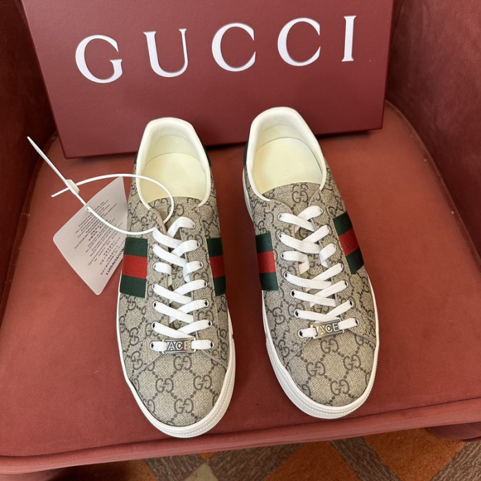 G*u*i sneaker