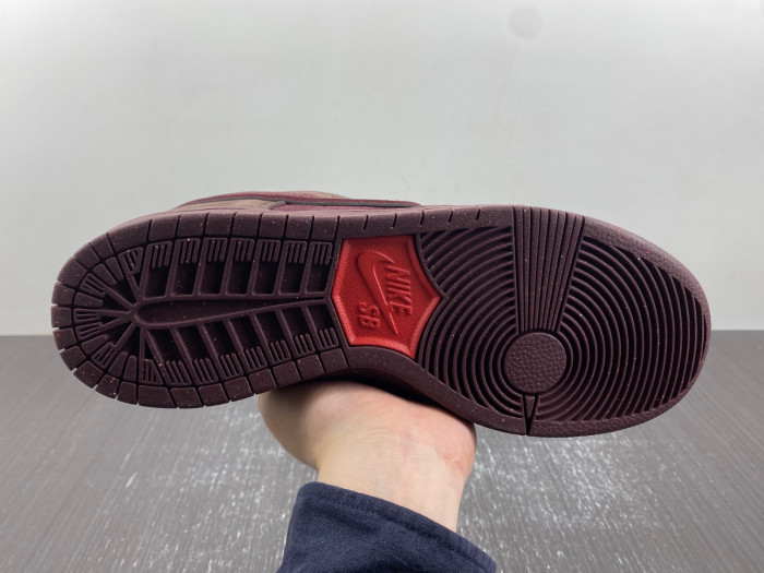 Nike SB Dunk Low Valentine