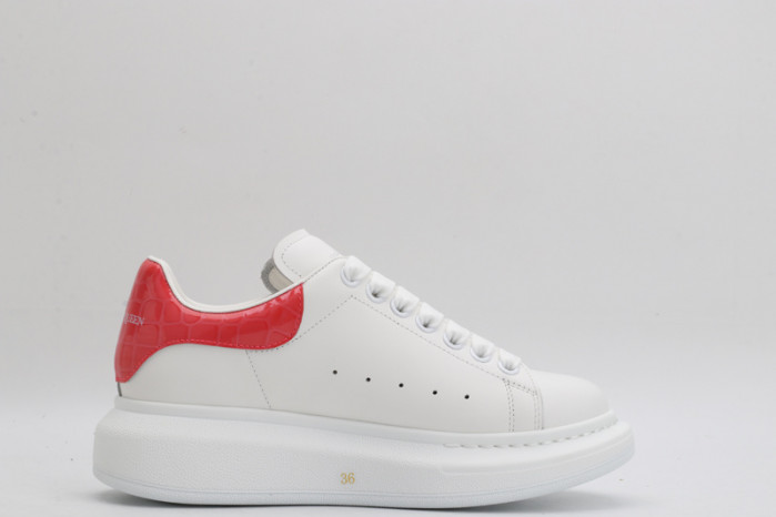 ALEXANDER MCQUEEN OVERSIZED