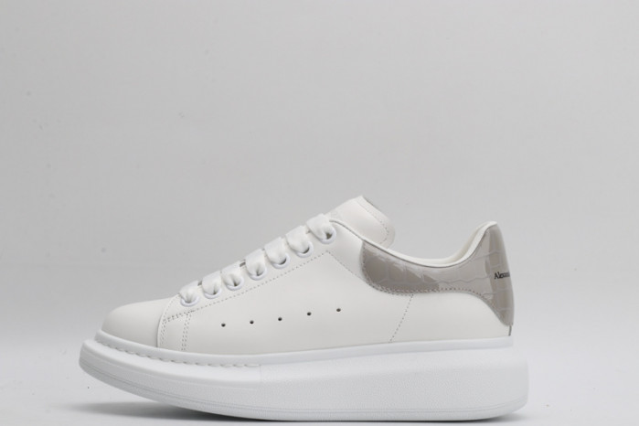 ALEXANDER MCQUEEN OVERSIZED