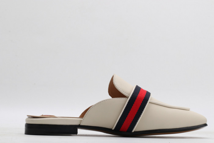 G*u*i loafer
