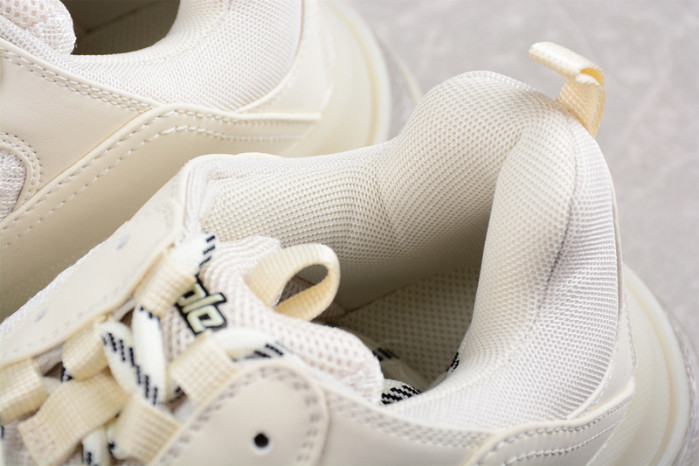 BLCG SNEAKER TRIPLE.S.