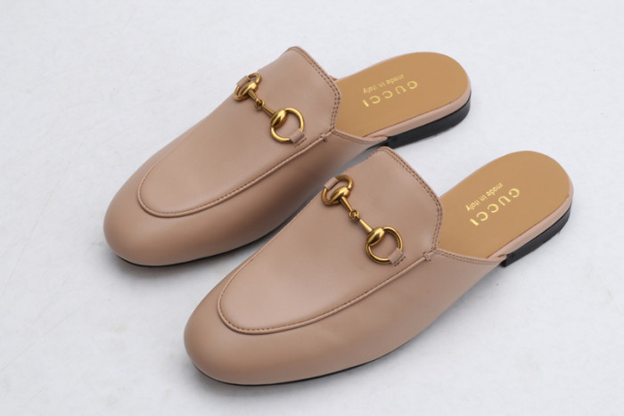 G*u*i  loafer