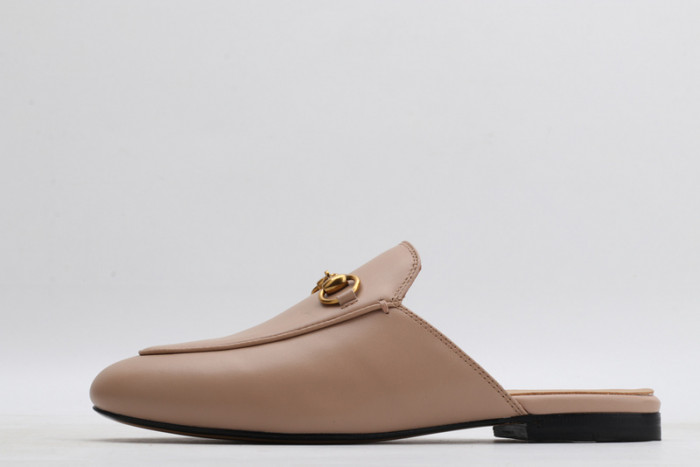 G*u*i loafer