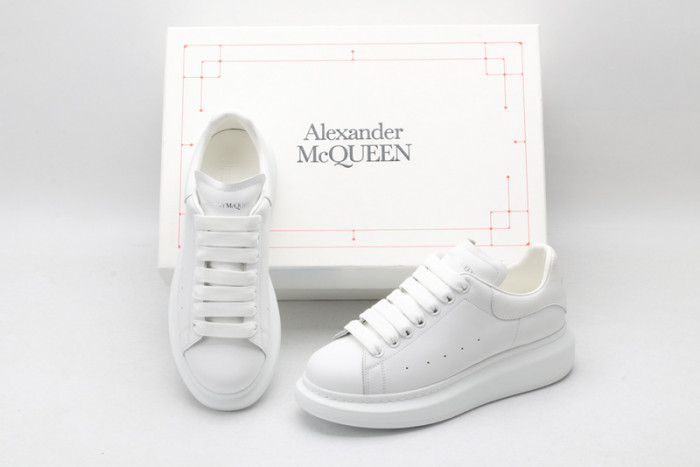 ALEXANDER MCQUEEN OVERSIZED