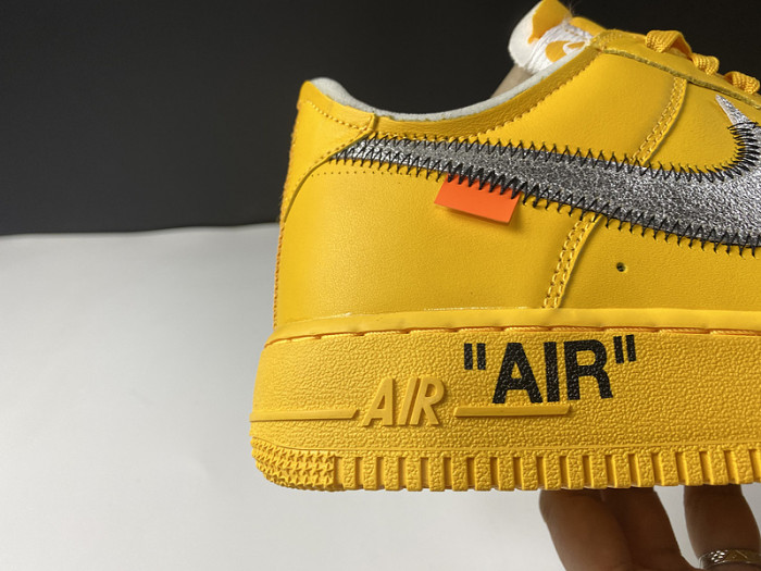 NIKE AIR FORCE 1 UNIVERSITY GOLD DD1876-100
