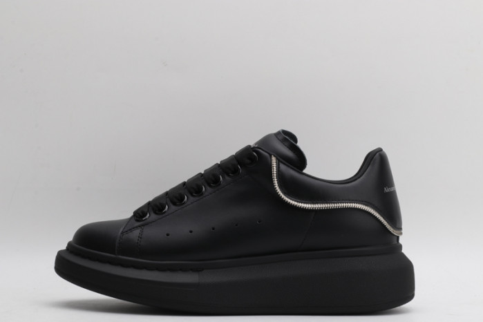 ALEXANDER MCQUEEN OVERSIZED