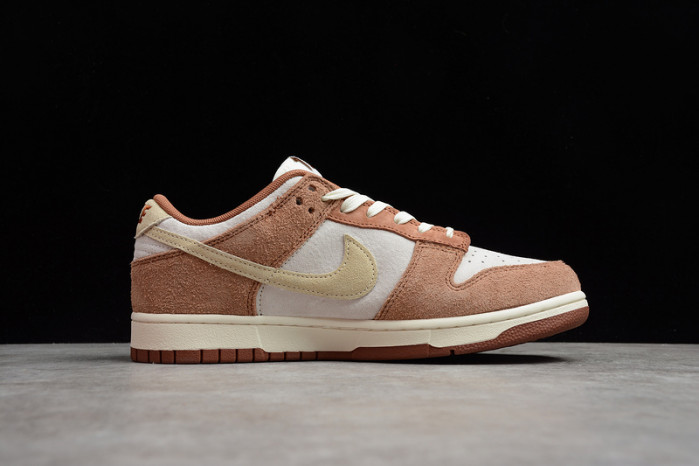 Nike Dunk Low PRM "Medium Curry" DD1390-100
