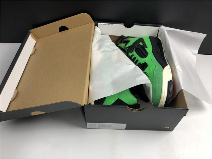 AIR JORDAN 4 RETRO