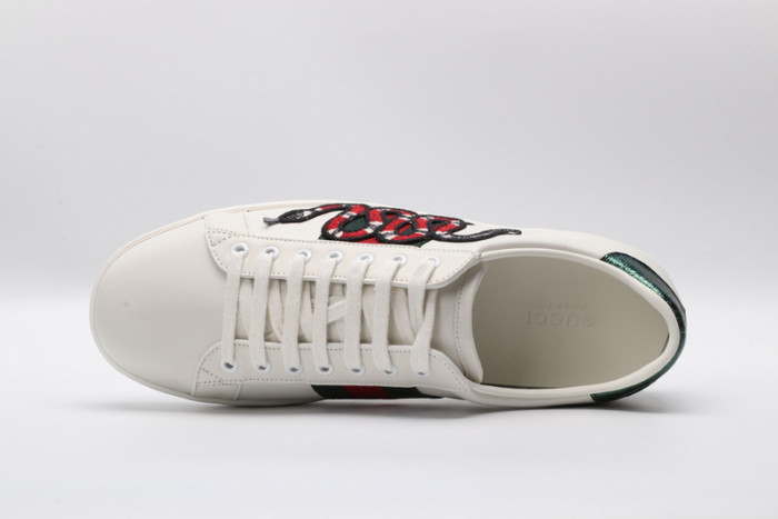 G*u*i  platform sneaker