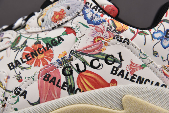 BLCG SNEAKER TRIPLE.S.