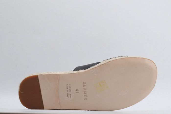 H**mes sandals