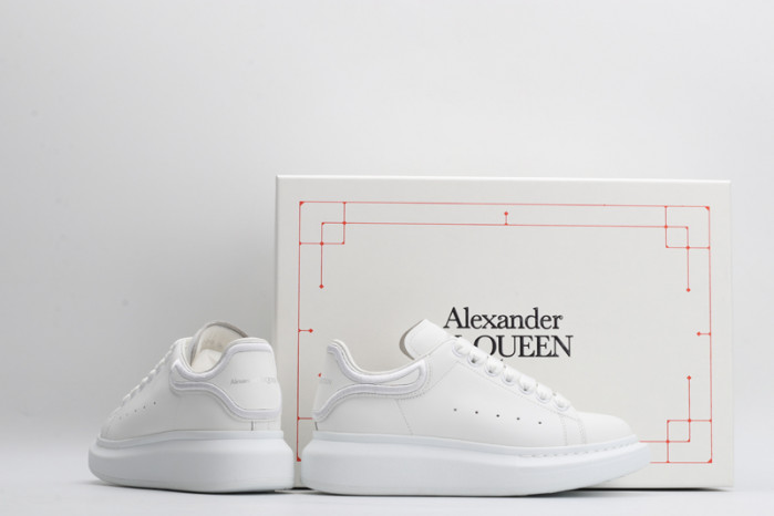 ALEXANDER MCQUEEN OVERSIZED