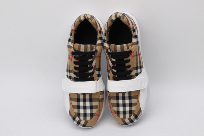 BUBERRY SNEAKER