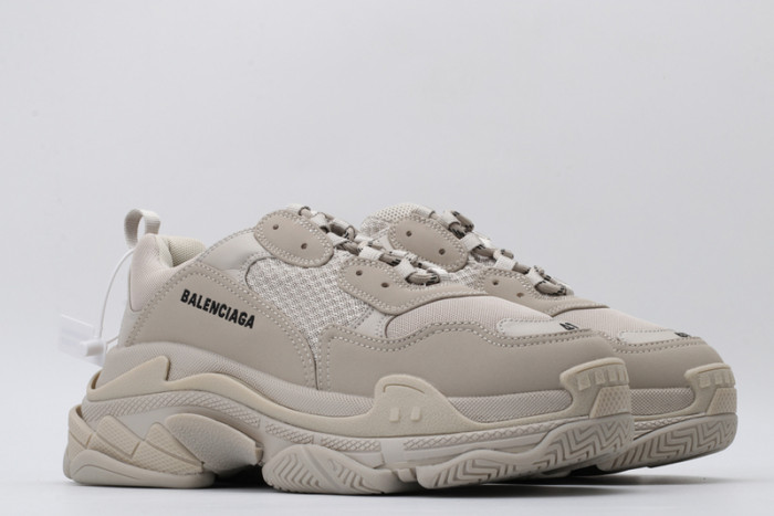 BLCG SNEAKER TRIPLE.S.