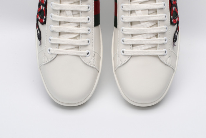 G*u*i  platform sneaker