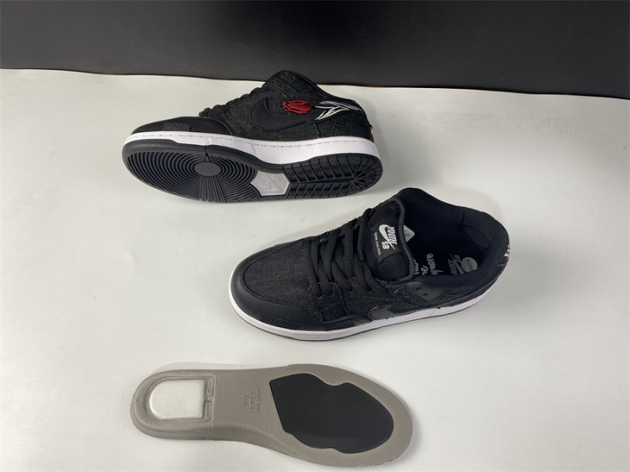 Nike SB Dunk Low Wasted Youth - DD8386-001