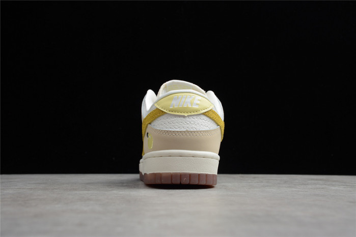 Nike Dunk Low Lemon Drop (W) - DJ6902-700