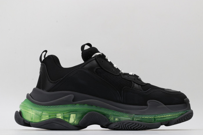 BLCG SNEAKER TRIPLE.S.