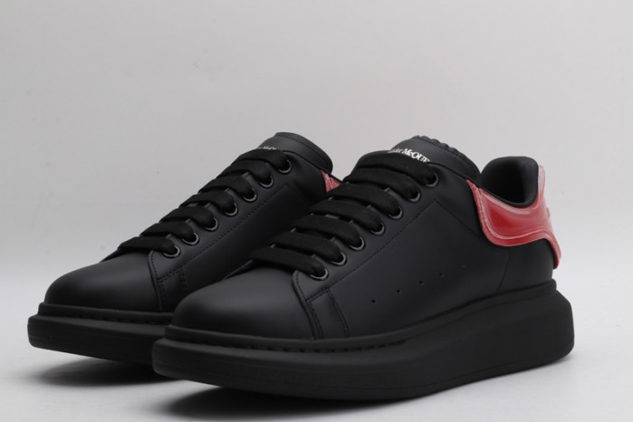 ALEXANDER MCQUEEN OVERSIZED