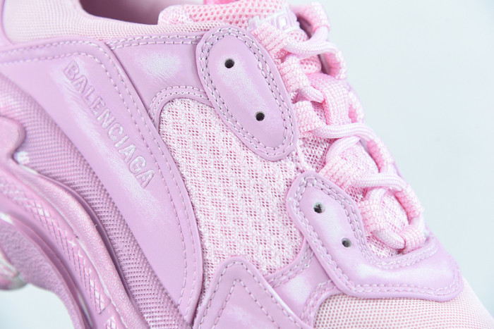 BLCG SNEAKER TRIPLE.S.