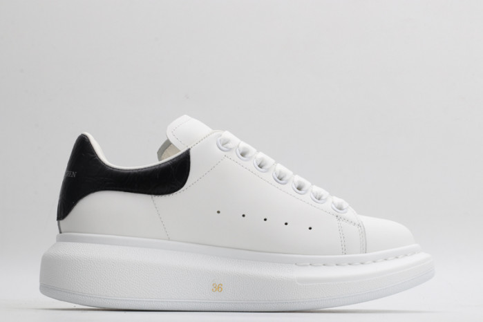 ALEXANDER MCQUEEN OVERSIZED