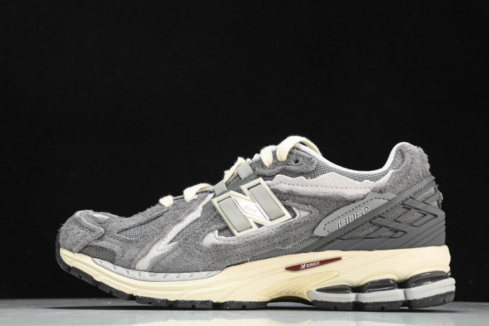 New Balance M1906DA