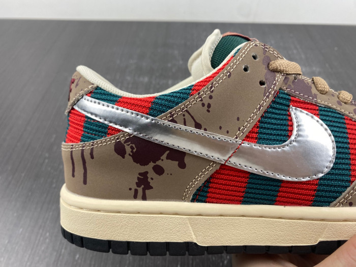 Nike SB Dunk Low Freddy Krueger - 313170-202