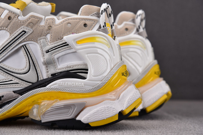 Ba*len*cia*ga -runner