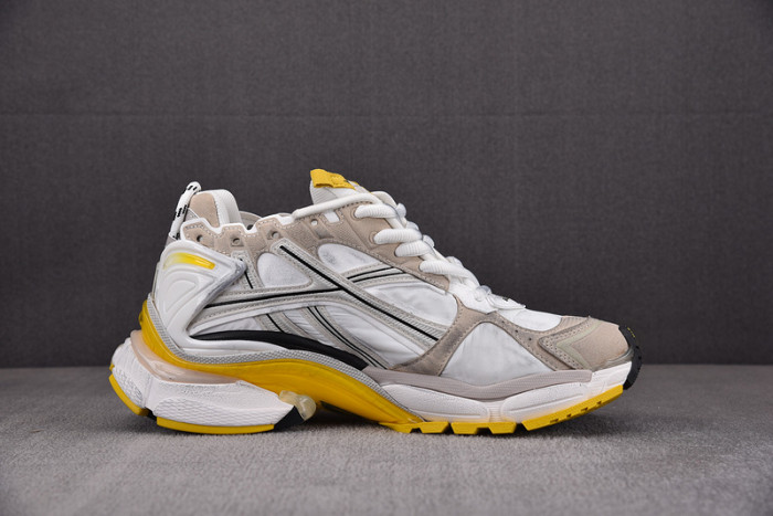 Ba*len*cia*ga -runner