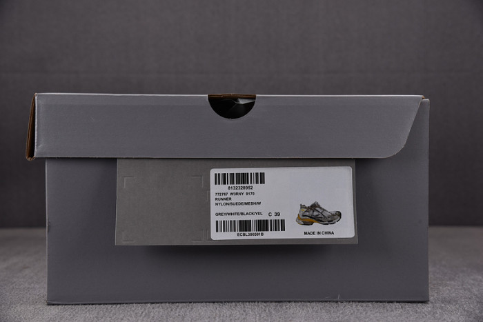 Ba*len*cia*ga -runner