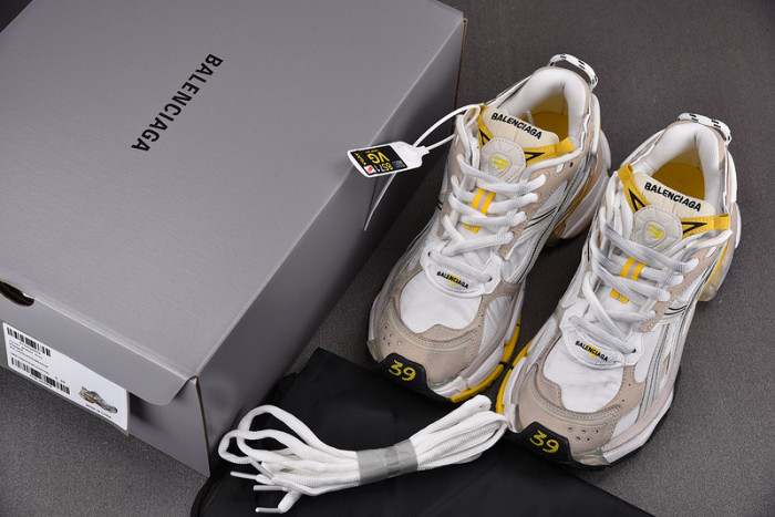 Ba*len*cia*ga -runner