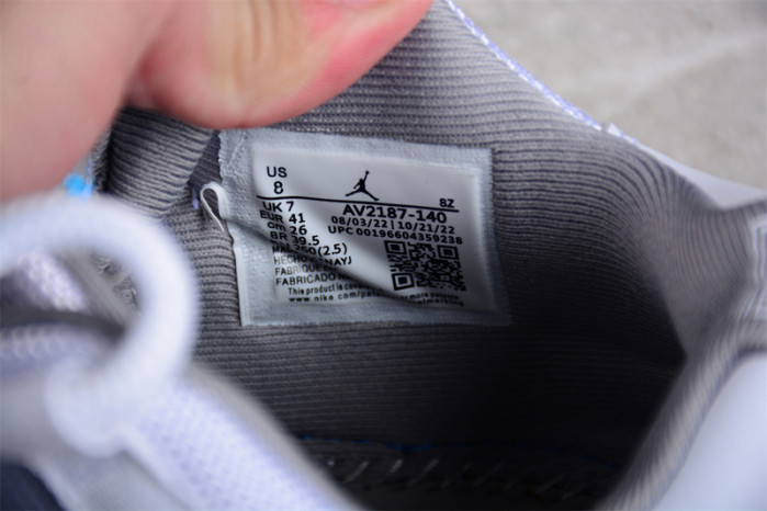 AIR JORDAN 11 LOW “CEMENT GREY” AV2187-140