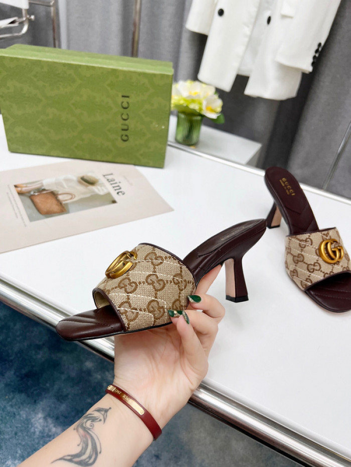 G*u*i heels